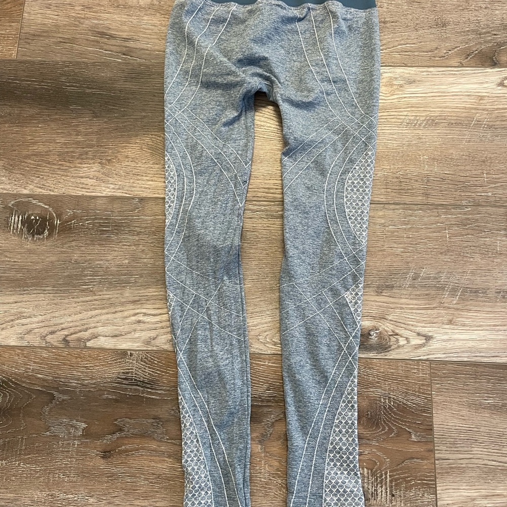 NUX teal & white Patterned Leggings like new size S - Picture 3 of 3